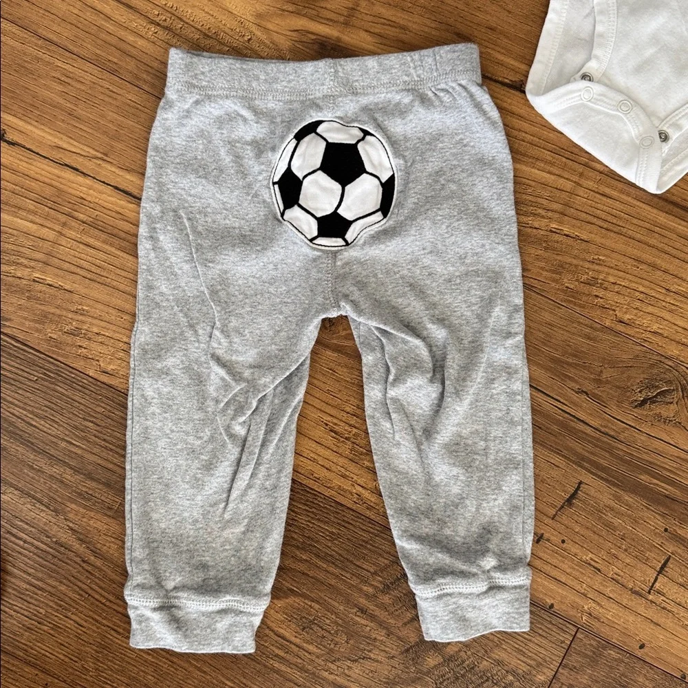 Bundle of 18 month shirt and pants sets, H&M and Carter’s, Paw Patrol / Soccer